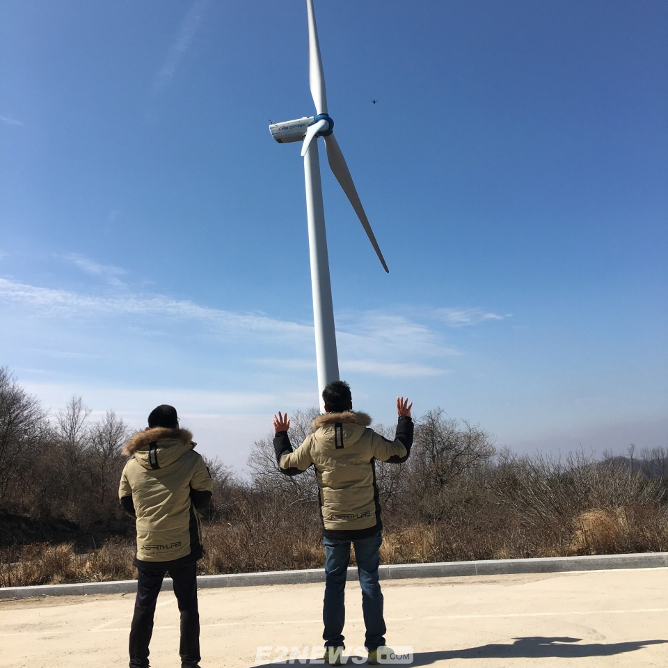 서부발전, 드론 자율비행으로 화순풍력 안전점검 시행 썸네일